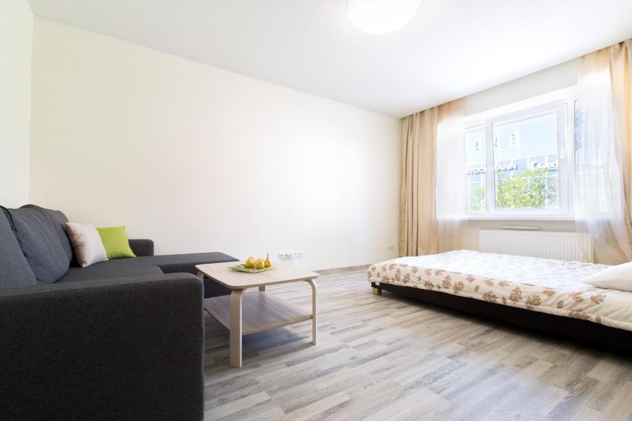 Sunny Apartment Near Bus Station Tallinn Exterior foto